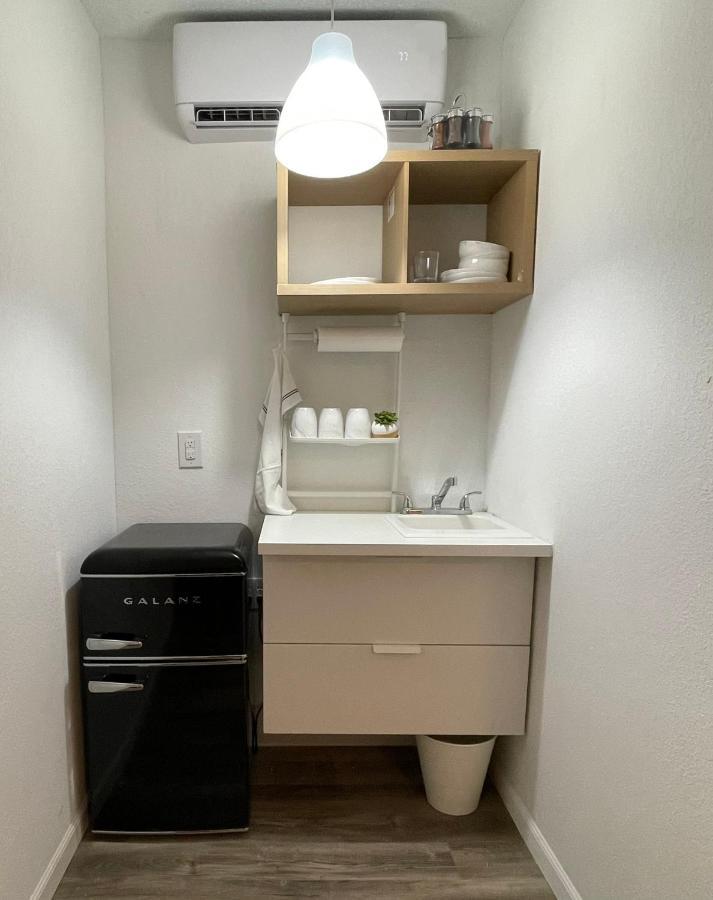 Weeki Wachee Guest Suite Спринг Хил Екстериор снимка
