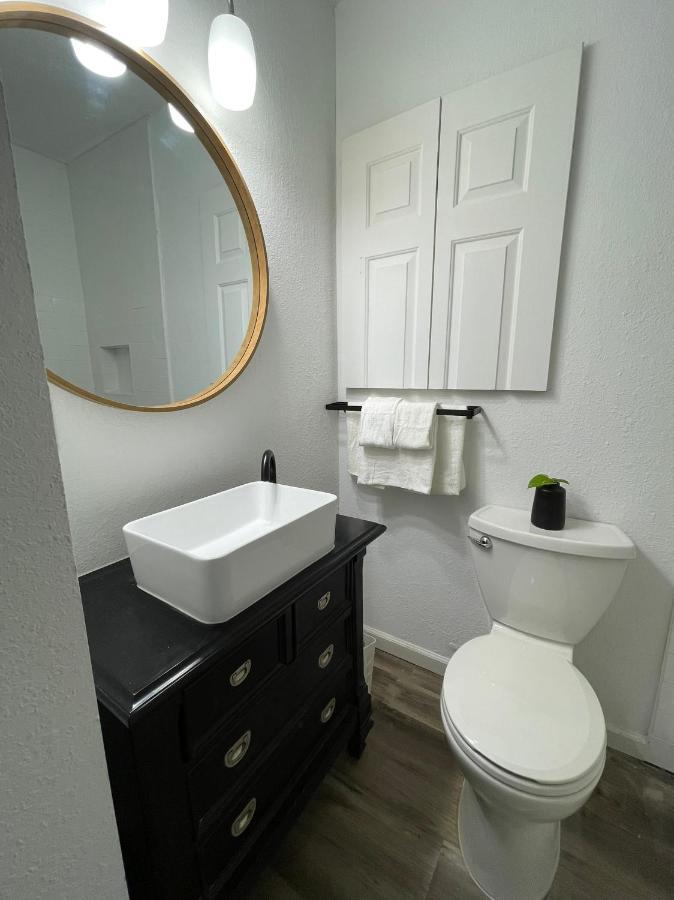 Weeki Wachee Guest Suite Спринг Хил Екстериор снимка
