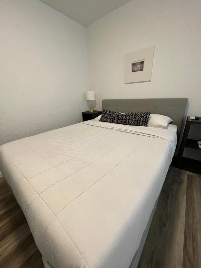 Weeki Wachee Guest Suite Спринг Хил Екстериор снимка