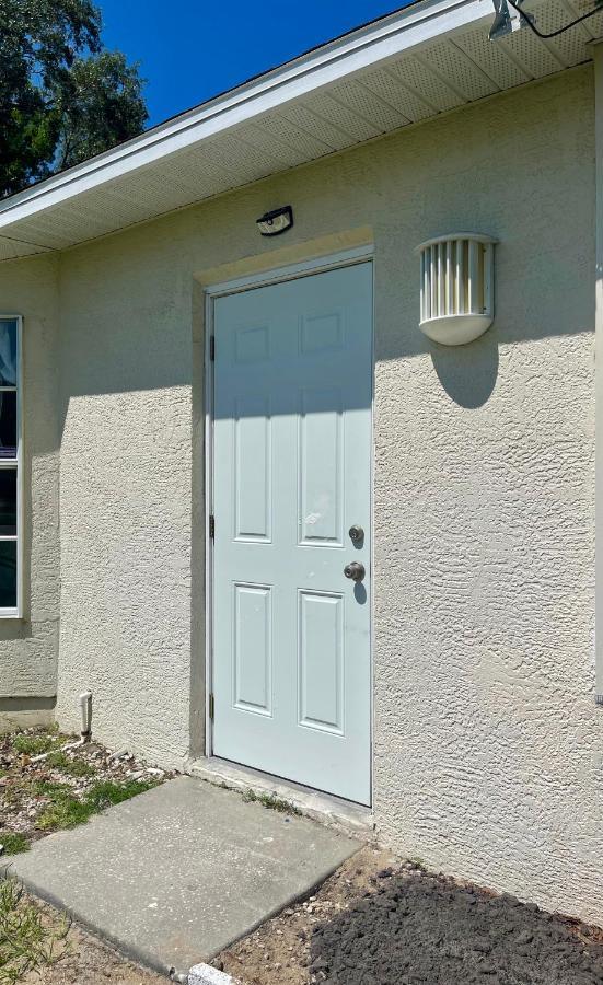 Weeki Wachee Guest Suite Спринг Хил Екстериор снимка
