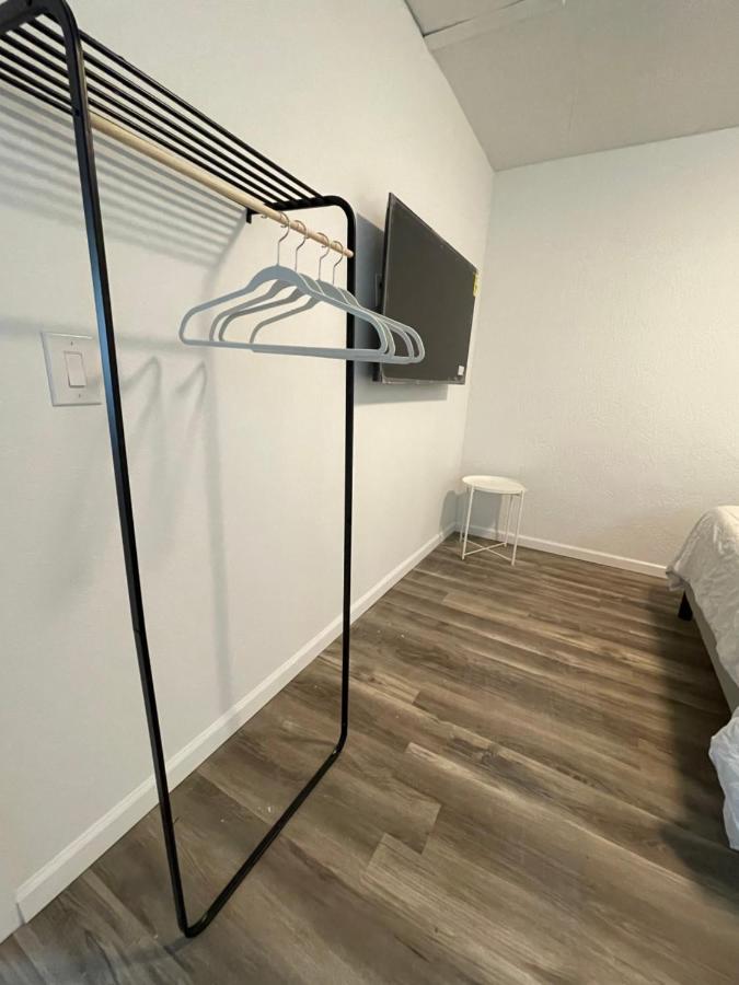 Weeki Wachee Guest Suite Спринг Хил Екстериор снимка