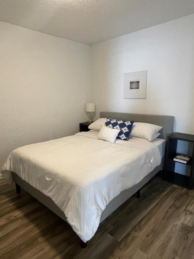 Weeki Wachee Guest Suite Спринг Хил Екстериор снимка
